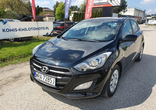 Hyundai I30 cena 42900 przebieg: 143000, rok produkcji 2016 z Parczew małe 277